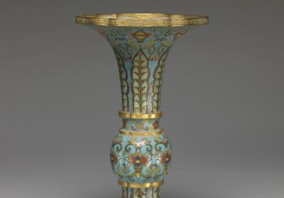 图片[2]-Copper gu-shapeed vase in cloisonne enamels from a five-piece altar set, Qing dynasty (1644-1911)-China Archive